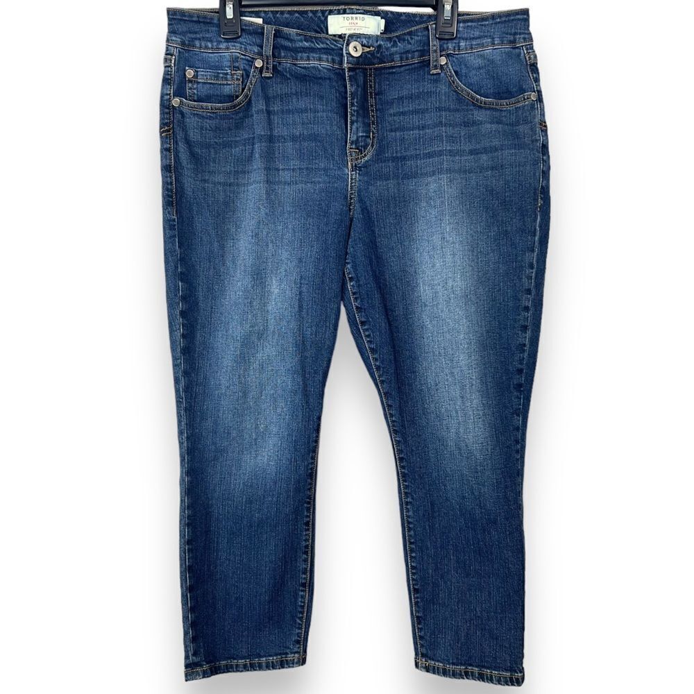 Torrid Straight Leg Jeans 14 Women’s Blue Dark Wash High Waisted Stretch Denim